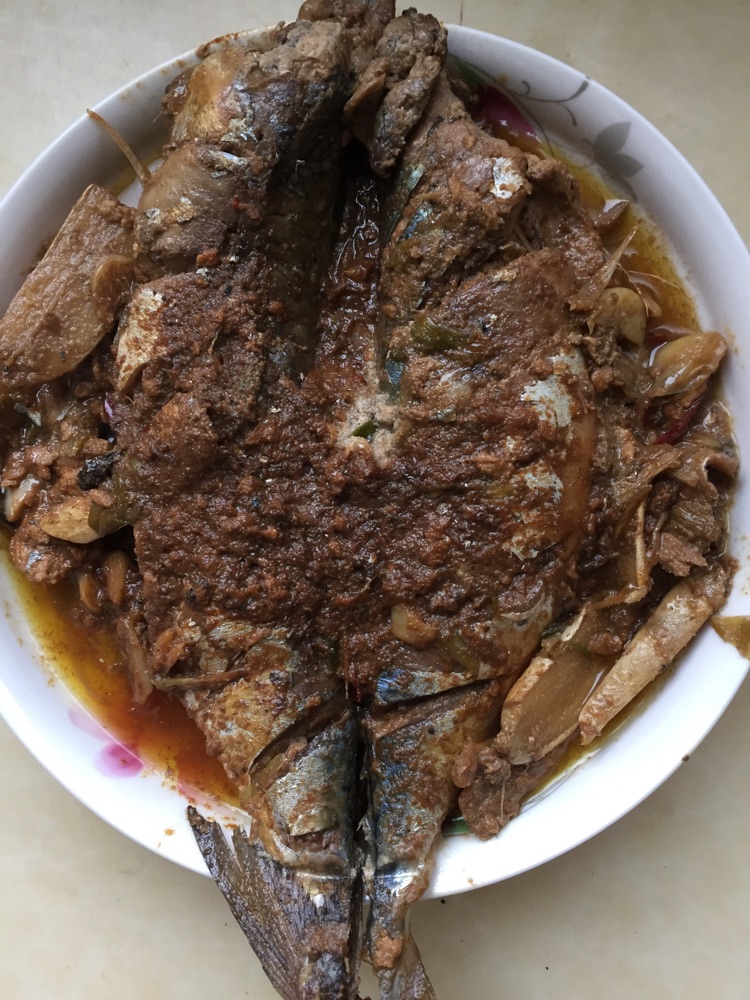 标题:安徽特色美食——舌尖上的徽韵佳肴 标题:安徽特色美食——舌尖上的徽韵佳肴