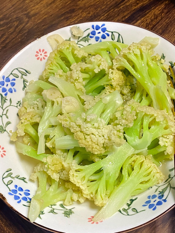 西宁特色美食小吃一览：舌尖上的美味探寻