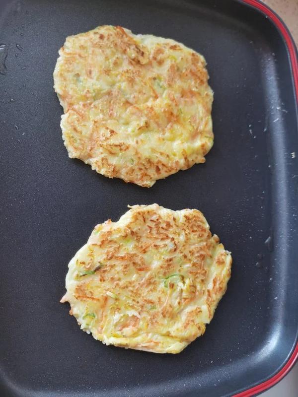绿豆饼的家常做法：传承美味，简单易学
