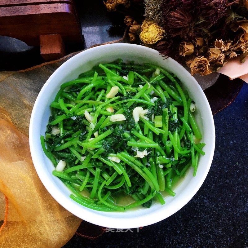 家常炖土豆条：传统美食的魅力