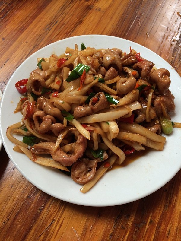 云南家常菜：地道风味，家常味道