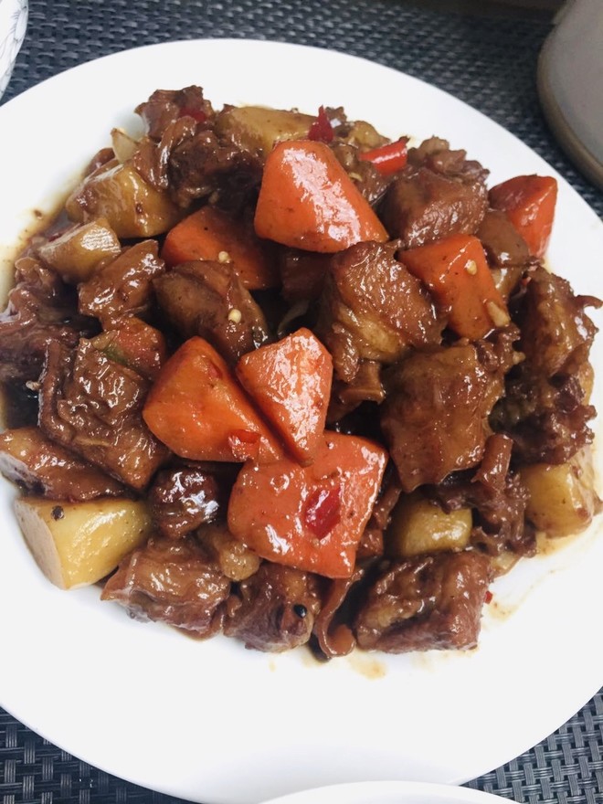 炒刀削面的家常做法：传统美味轻松入门