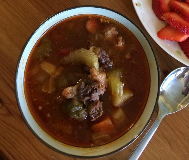学生爱吃什么小吃：校园美食大揭秘