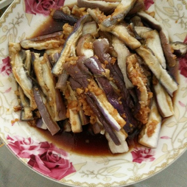 冰皮月饼好吃吗：一场中秋美食的探索之旅