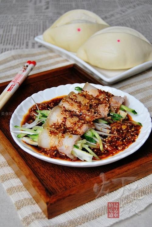 漳州特色美食晚餐：一场味蕾的盛宴