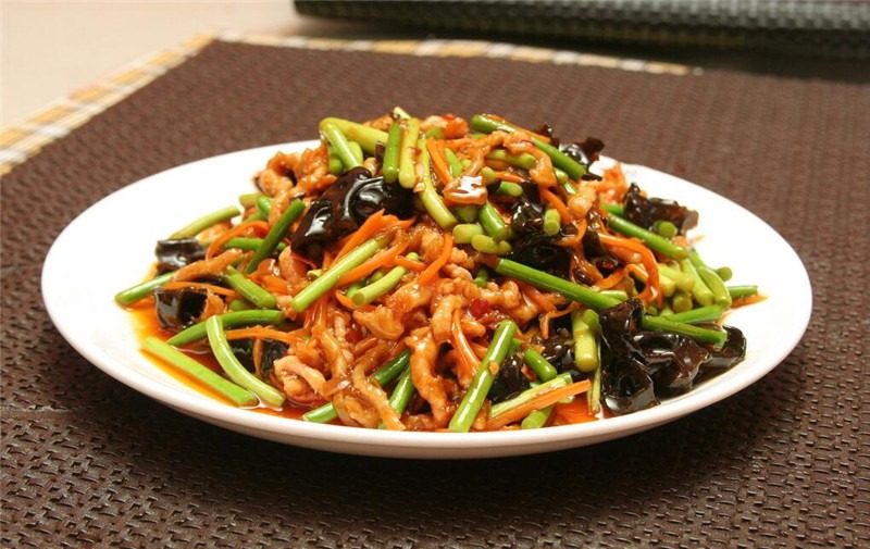 特色美食板：探索舌尖上的创意与美味