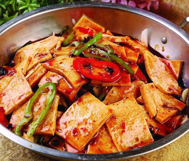 标题：唐山特色美食小吃——唤醒味蕾的地道美味