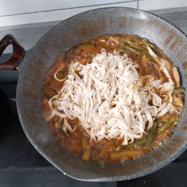 初夏家常菜：唤醒味蕾的自然美味