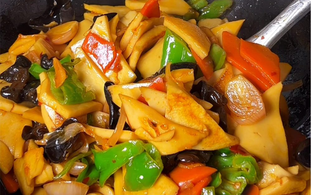 怎么煮肉好吃：掌握秘诀，让肉质鲜嫩多汁