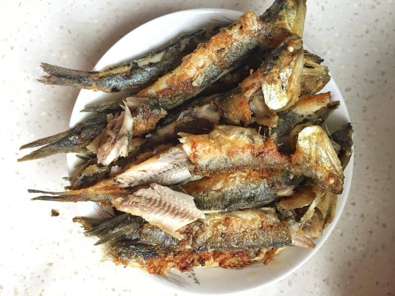 标题：探秘敦煌特色美食街：一场味蕾的盛宴