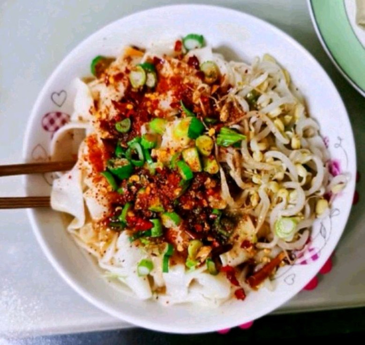 标题：抚松特色美食——探寻东北美食的独特韵味