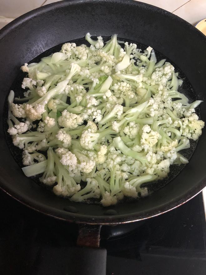 家常手撕鸡窍门：轻松做出美味佳肴