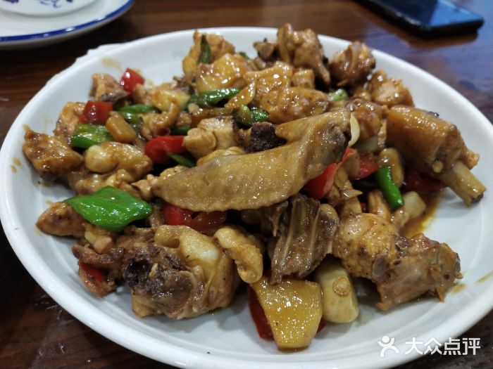羊肉饺子配什么菜好吃：美食搭配指南