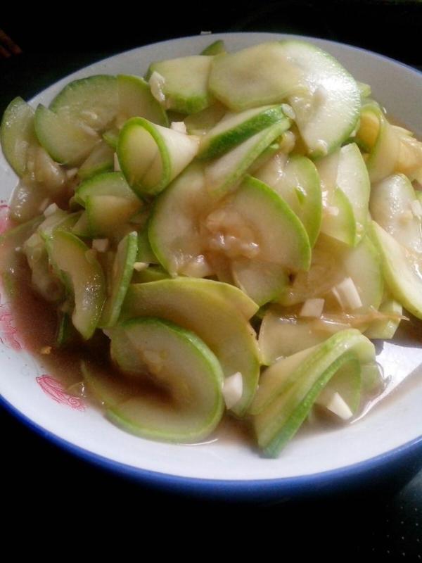 西藏特色美食：探寻高原美食的独特韵味