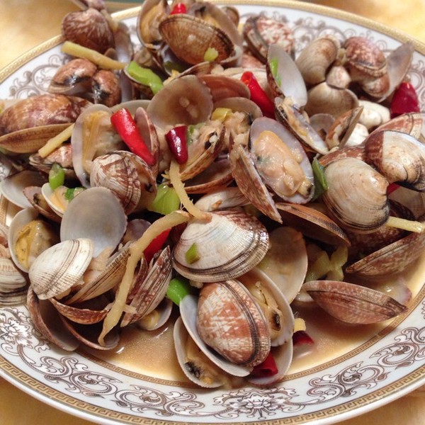 武汉有哪些小吃街：探寻美食的绝佳去处