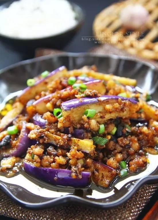 中山特色美食餐厅：探寻美食密码，品味地方风味