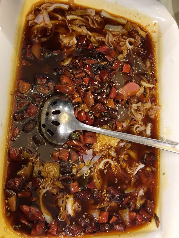 家常小炒牛肉怎么做：掌握秘诀，美味一碟即成