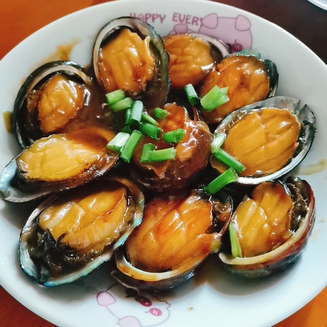 艳小吃：探寻舌尖上的美味记忆