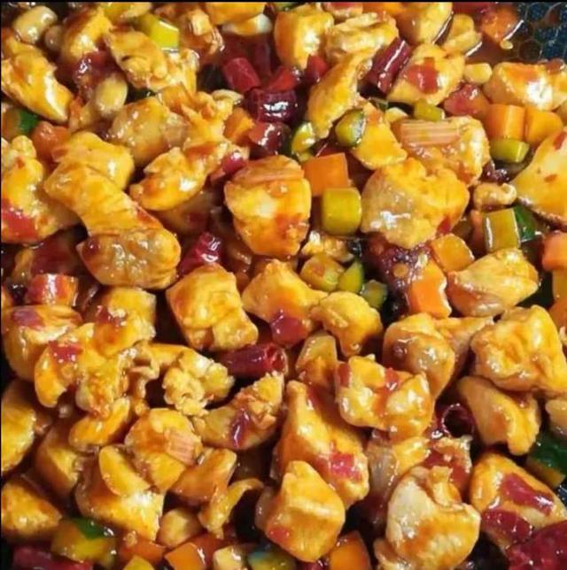 丰都特色美食攻略：探寻美食的绝佳指南