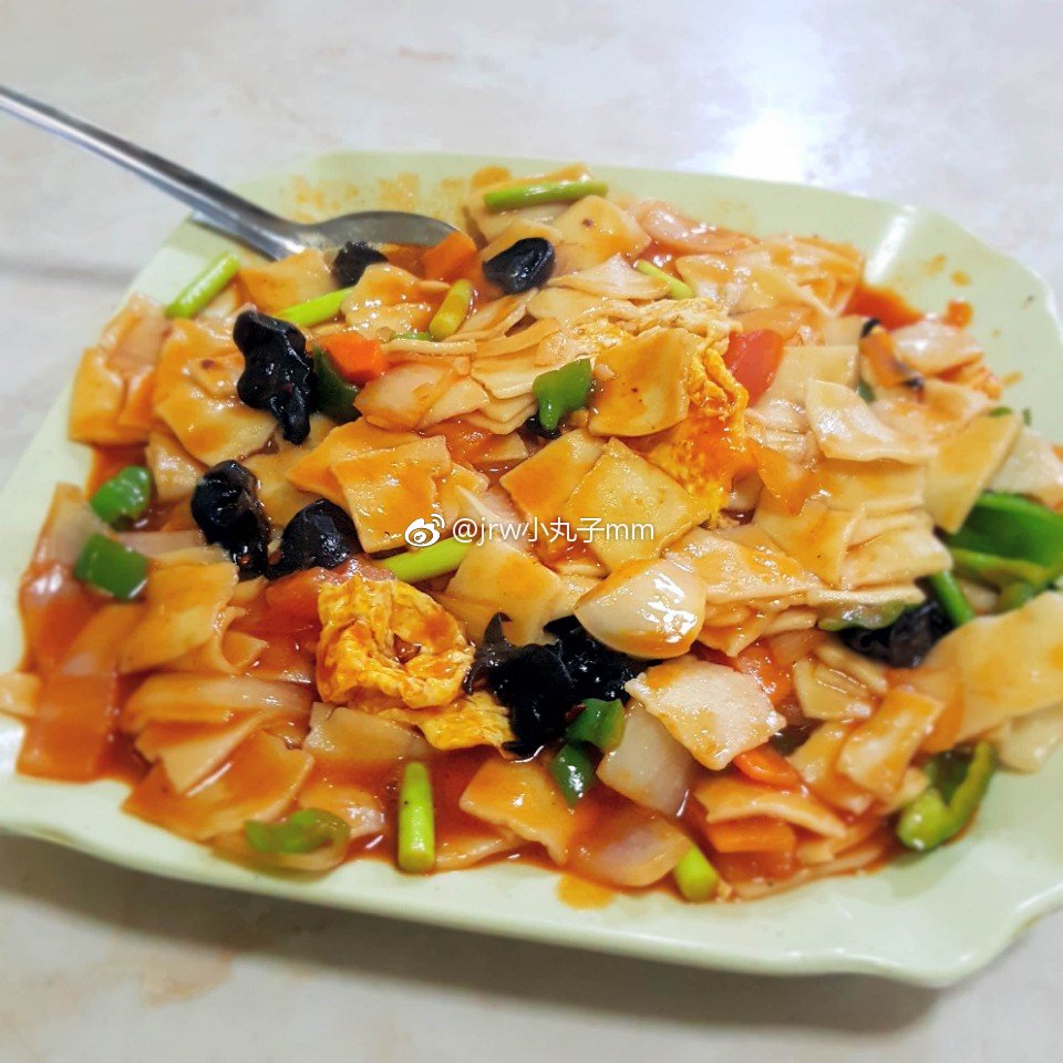 景区火爆小吃：探寻美食背后的独特魅力