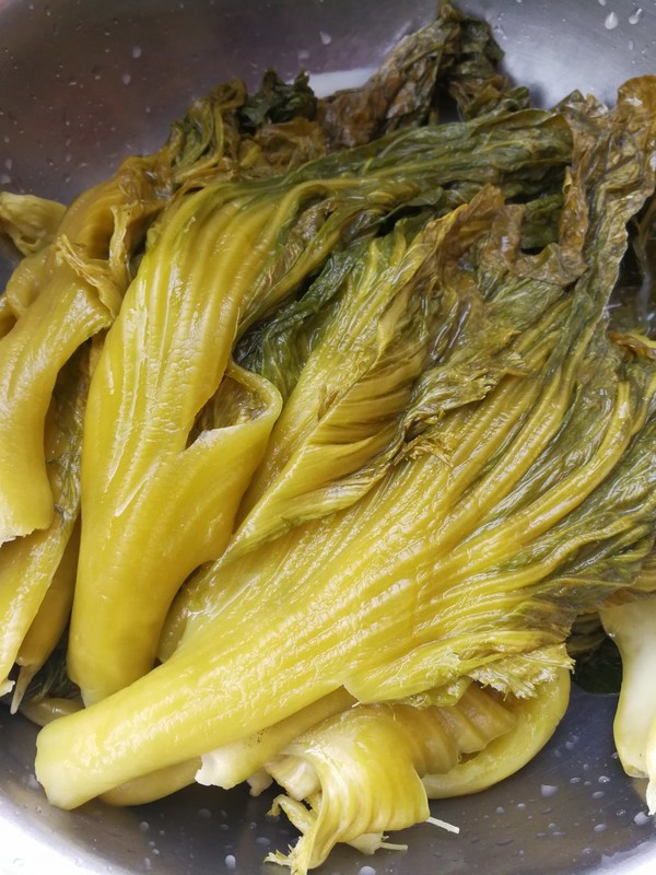 炸油条的做法家常做法：轻松入门，美味可口