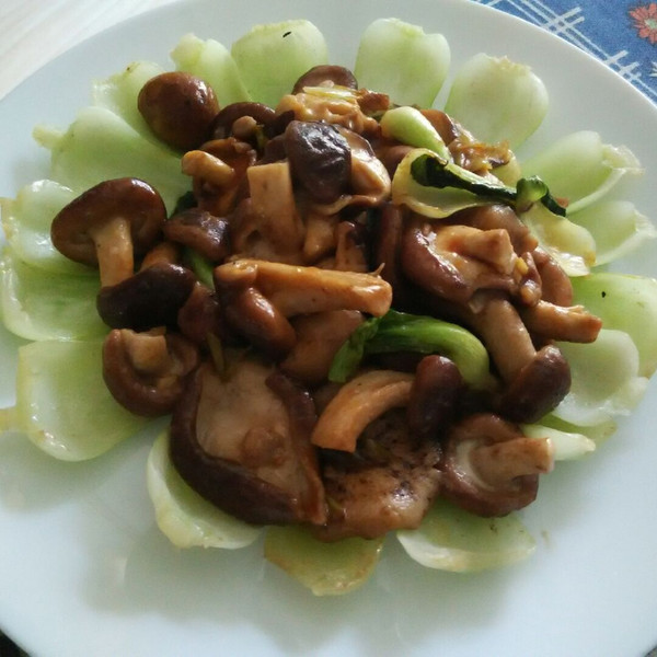 北京的特色美食外卖：品尝京城风味，尽享便捷生活