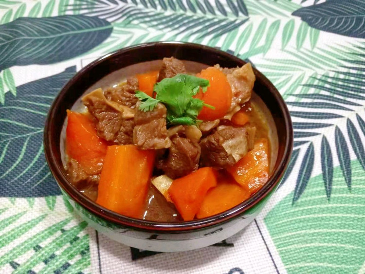 茼蒿炖豆腐的家常做法