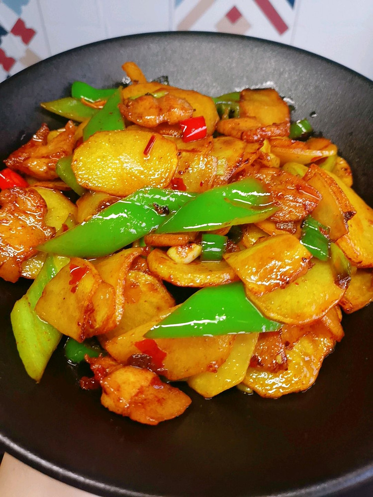奶茶小吃培训：掌握热门饮品与小吃的制作秘诀