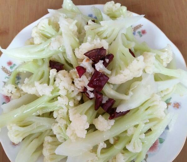 上海小吃街美食街排名：舌尖上的魔都风味