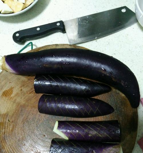 家常香辣鱼：一道唤醒味蕾的经典美食