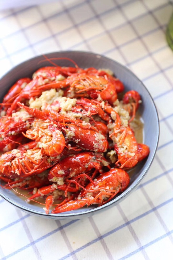 家常卤鸡腿的做法：简单易学，美味可口