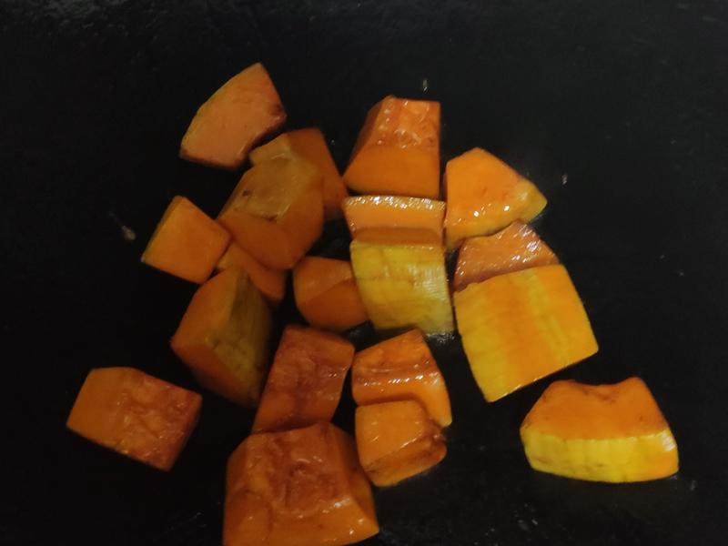 北京有名小吃街在哪里：探寻京城美食宝地