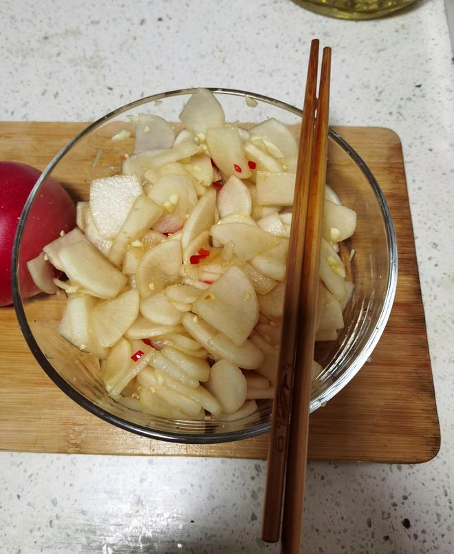 虾皮怎么做好吃？掌握这些技巧，美味瞬间呈现！