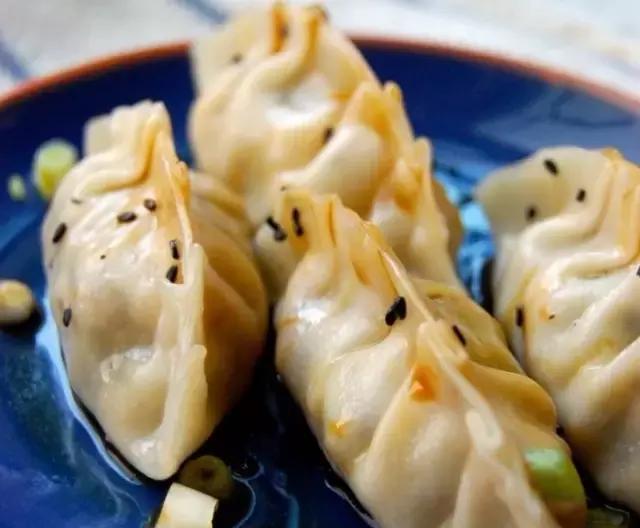 圣彼得堡当地特色美食：一场味蕾的奇幻旅程