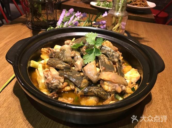 安国特色美食：探寻千年古城的味蕾传奇