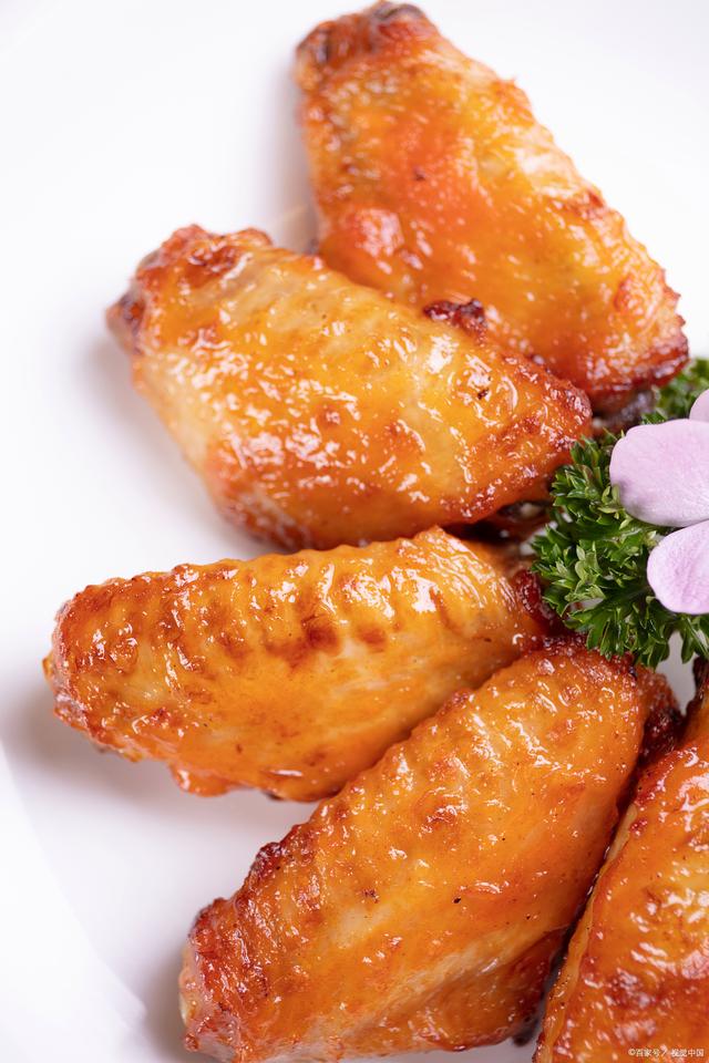 一桌子家常菜：温暖每一根味蕾的回忆