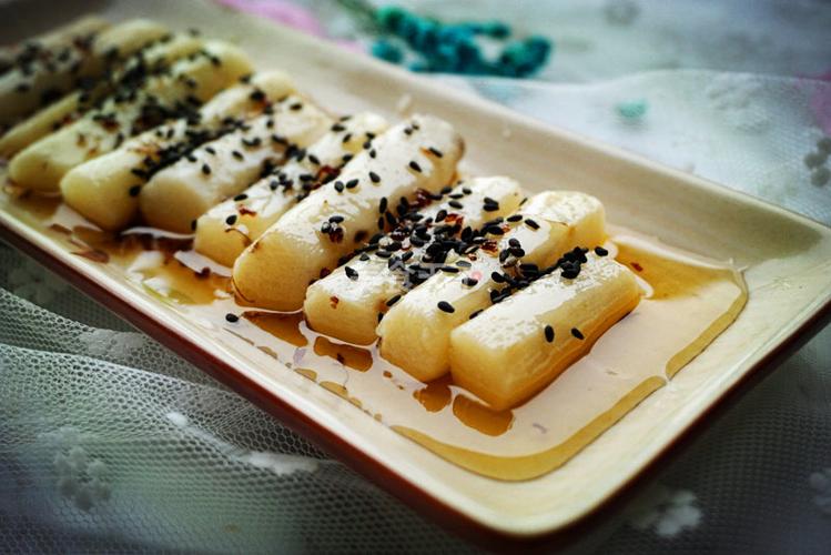 家常菜词：温馨厨房里的味蕾记忆