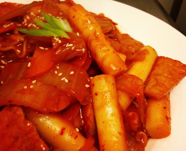 怎样做扣肉好吃：传统美食的现代演绎