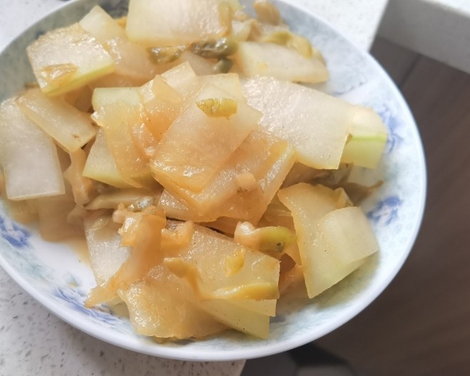 摆摊特色美食：打造独特品牌，吸引食客无数