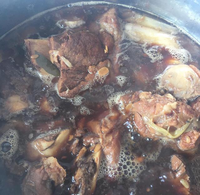 大理特色美食稀豆粉：探寻古韵风味之美