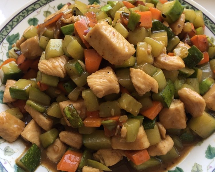 标题：《夫妻小吃：传承美味，共享甜蜜时光》