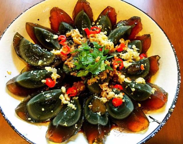红头鸭怎么做好吃：家常烹饪指南