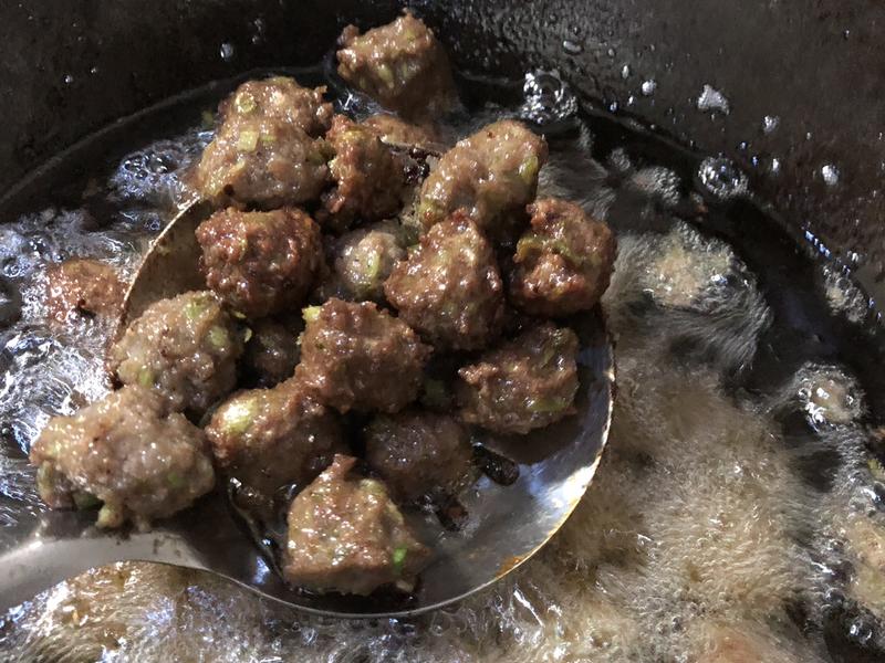 怎么炸茄子好吃：掌握秘诀，茄子也能成为美味佳肴