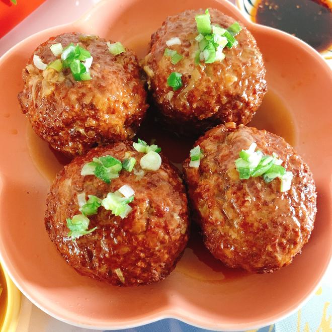 芹菜怎么炒好吃？掌握这几个技巧，美味瞬间呈现！