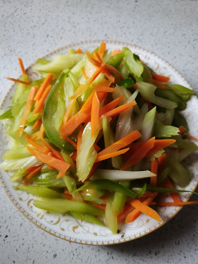 松花皮蛋怎么做好吃：独特风味，家常做法大揭秘