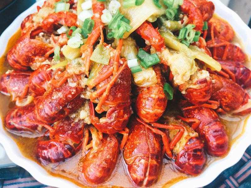长豆角炒肉的家常做法：家常美味，轻松入门