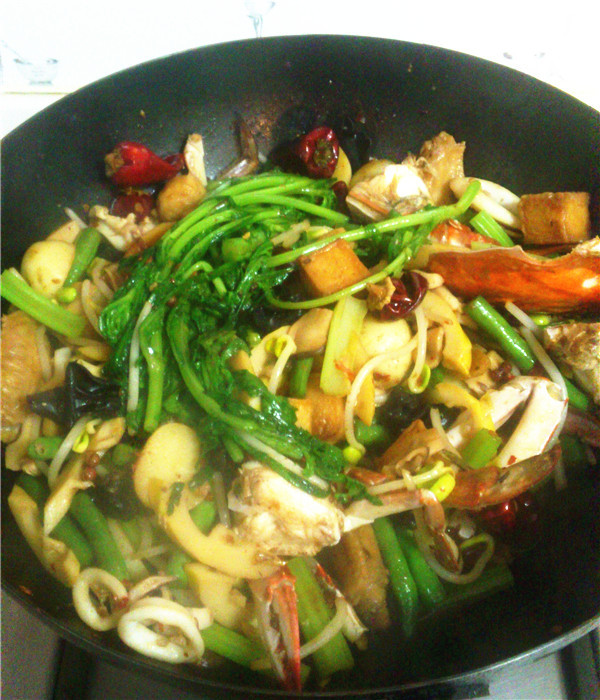 豆芽炒肉的家常做法：简单易学，美味可口
