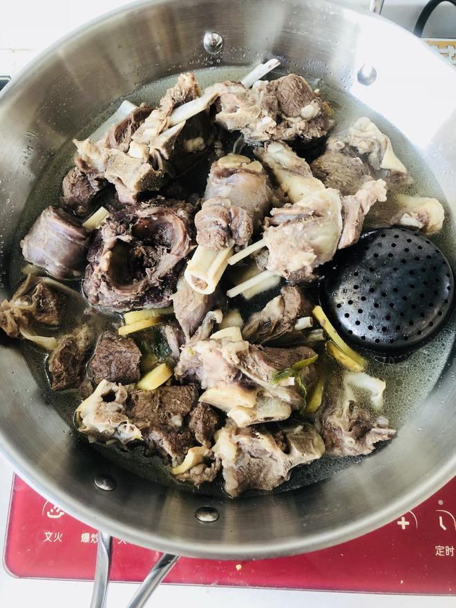 小吃汽车：移动的美食天堂