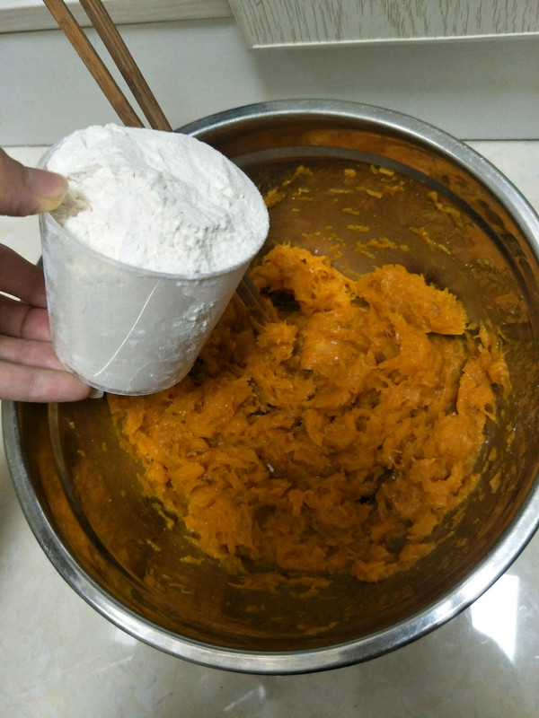 南瓜饼家常做法：轻松学会传统美味