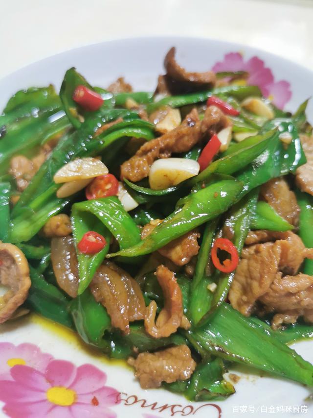 蜜汁山药家常做法：简单几步，甜蜜满屋
